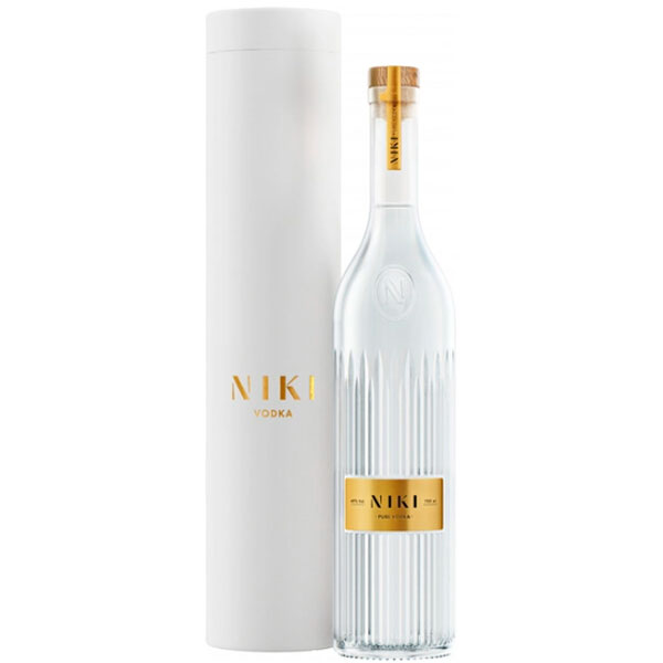 Водка Ники Пьюр 40% 0,7 л в тубе фото