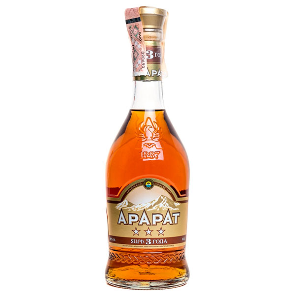 Коньяк Арарат 3 года 40% 0,5 л фото