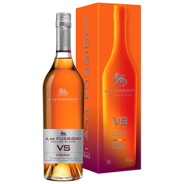 Коньяк А. де Фуссиньи Селлар Бленд ВС 40% 0,7 л с флягой в п/у фото