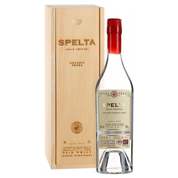 Водка Spelta in wooden box 0,7 л фото